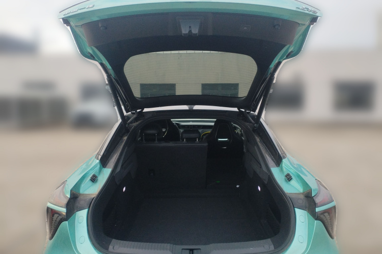 红旗H6 2023款 2.0T 致臻版局部细节23