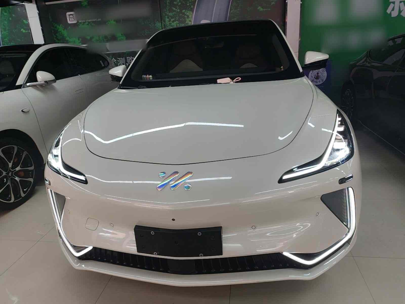 智己汽车 智己LS7 2023款 90kWh Elite后驱版(1)
