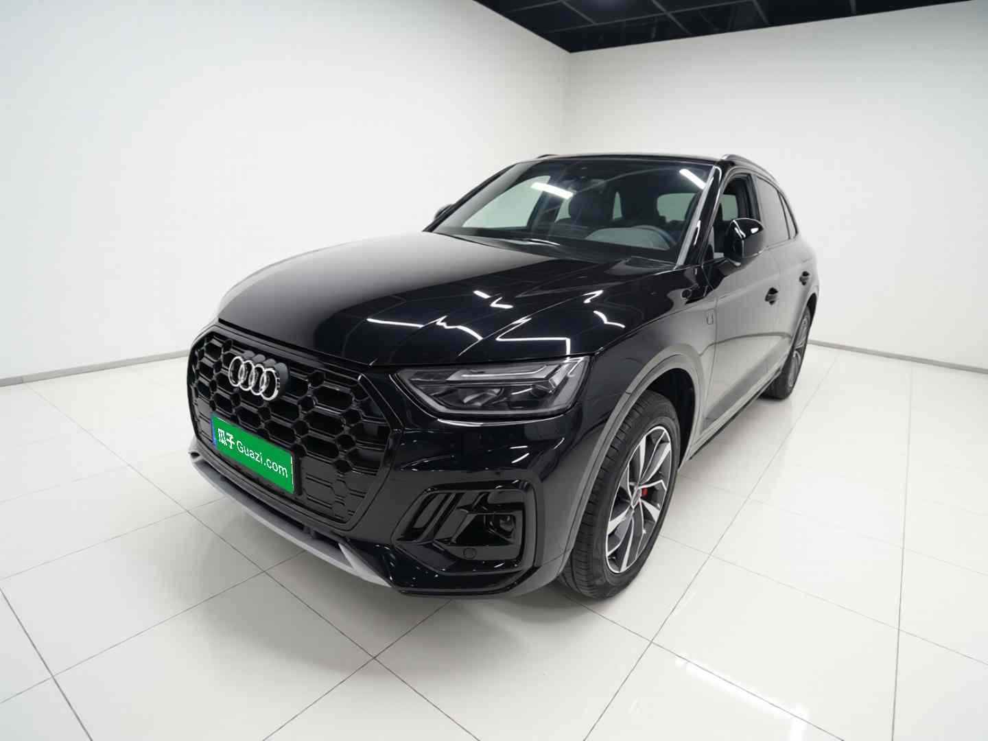 奥迪Q5L 2025款 40 TFSI 豪华动感型(2)