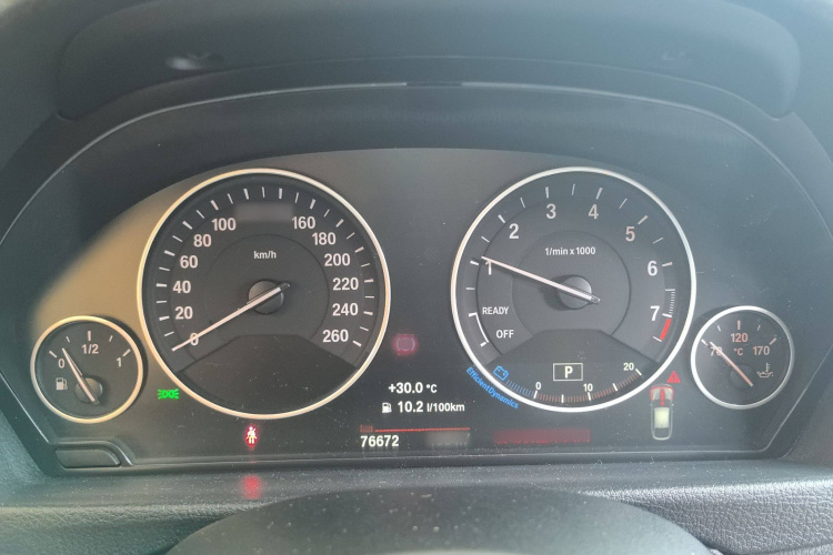 宝马3系GT 2018款 320i 时尚型局部细节14