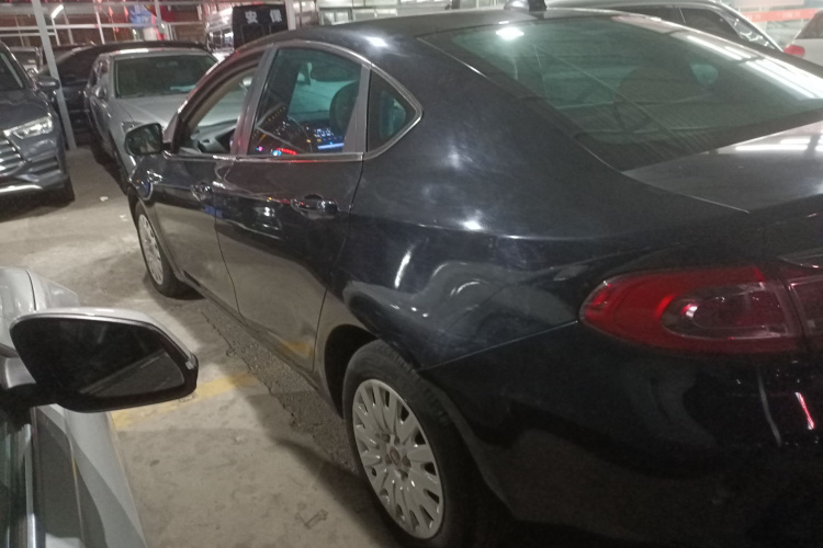 菲亚特 菲翔 2012款 1.4T 自动悦享版车身外观4