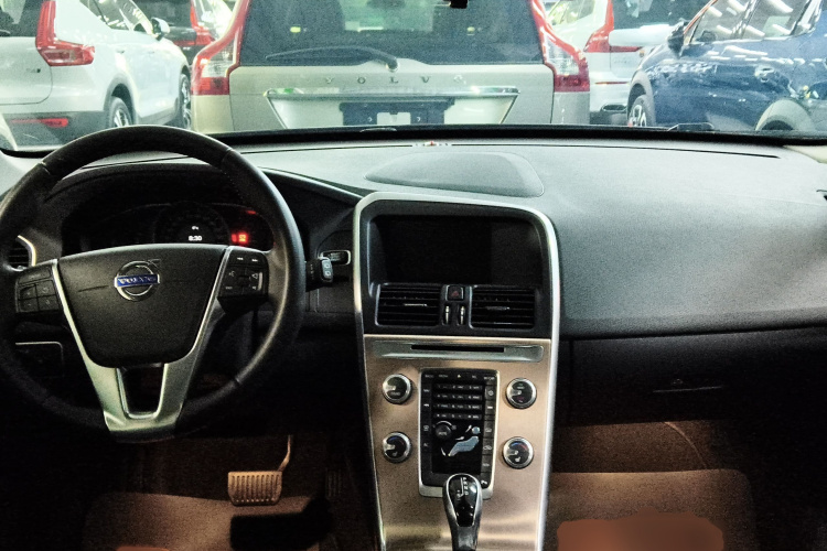 沃尔沃XC60 2017款 T5 智进升级版中控内饰7002