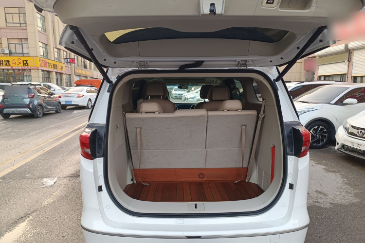 别克GL8 2018款 ES 28T 舒适型 国VI机舱底盘23