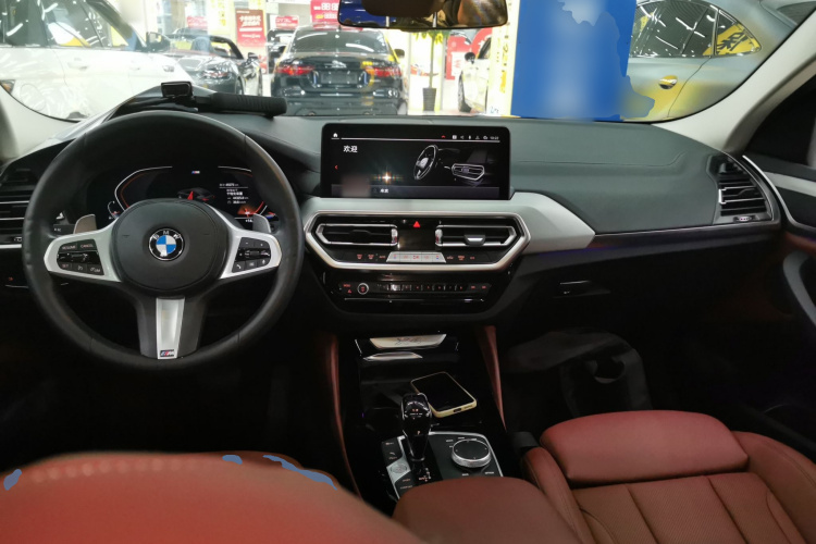 宝马X4 2022款 xDrive 25i M运动套装中控内饰7002