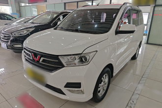 五菱汽车 五菱宏光 2021款 1.5L改款 S舒适型 液压助力LAR