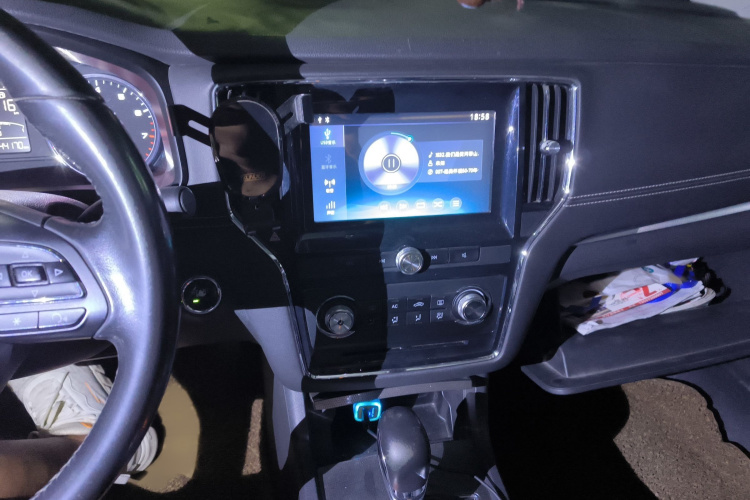 荣威i6 2017款 20T 自动旗舰版局部细节16