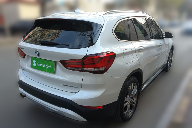 宝马X1新能源 2020款 xDrive30Le 尊享型车身外观7