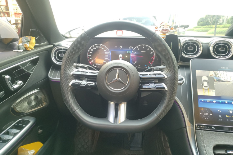 奔驰C级 2023款 C 260 L 运动版局部细节13