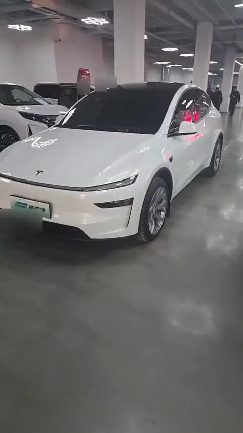 特斯拉 Model Y L 2025款 长续航全轮驱动版讲解2