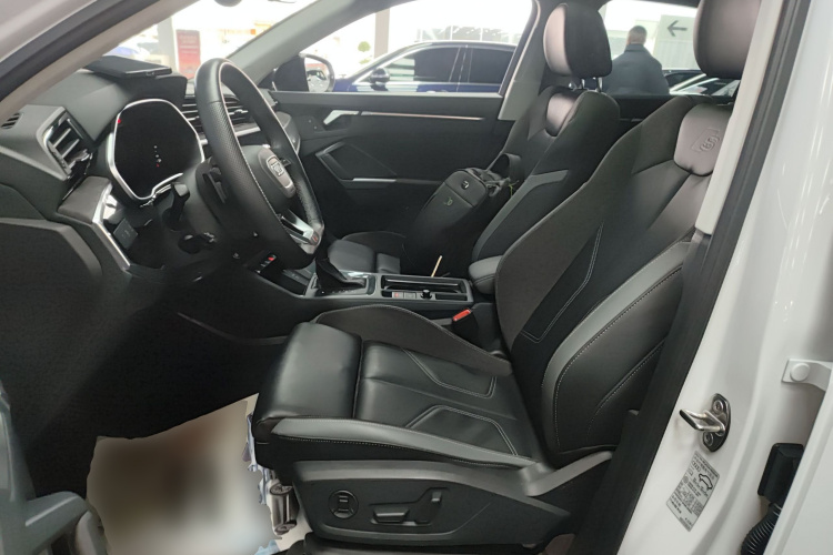 奥迪Q3 Sportback 2022款 40 TFSI 时尚型局部细节19