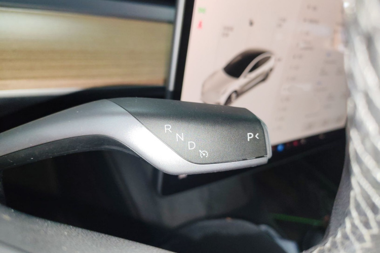 特斯拉 Model 3 2022款 后轮驱动版局部细节18