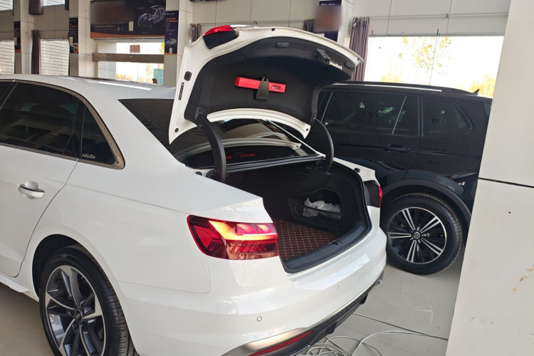 奥迪A4L 2024款 40 TFSI 时尚动感型局部细节23