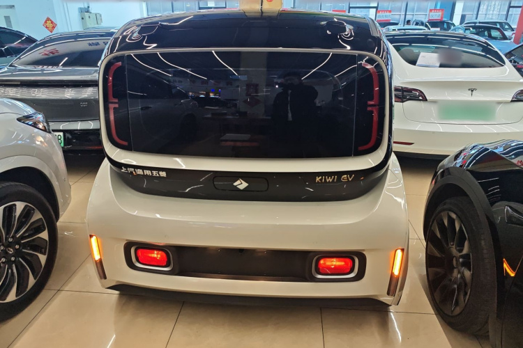 宝骏KiWi EV 2021款 设计师 磷酸铁锂车身外观6004
