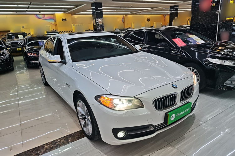 宝马5系 2017款 525Li 领先型车身外观3