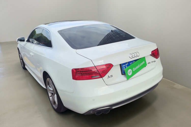 奥迪A5 2016款 Coupe 45 TFSI 进取型车身外观5