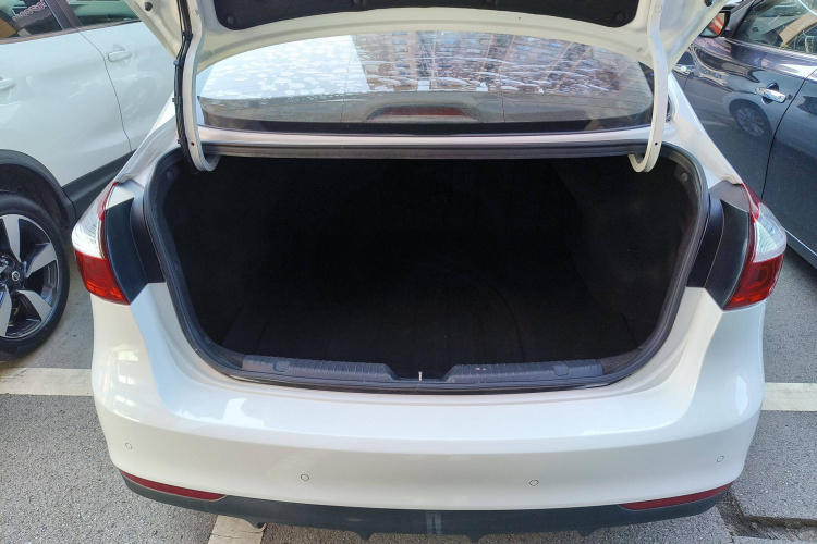 起亚K3 2016款 1.6L 自动GLS中控内饰23