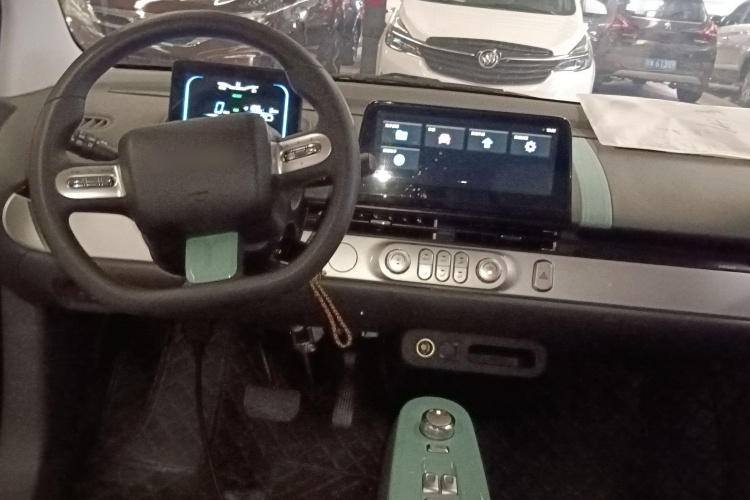 长安启源 长安Lumin 2023款 205km 香沁款中控内饰7002