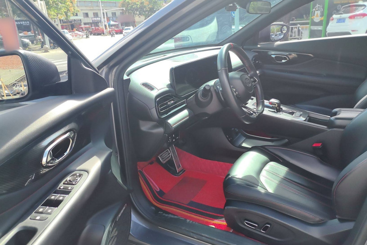 广汽传祺 影豹 2021款 270T DCT J15版中控内饰7002