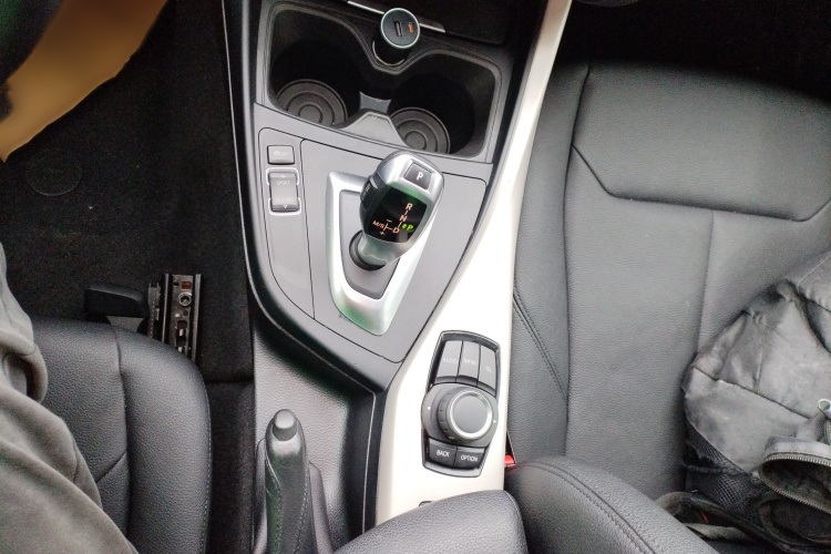 宝马2系(进口) 2015款 218i 敞篷轿跑车局部细节18