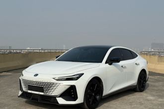 长安UNI-V 2023款 1.5T 尊贵型