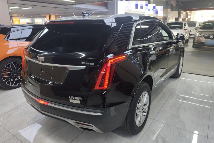 凯迪拉克XT5 2022款 2.0T 两驱豪华型车身外观7