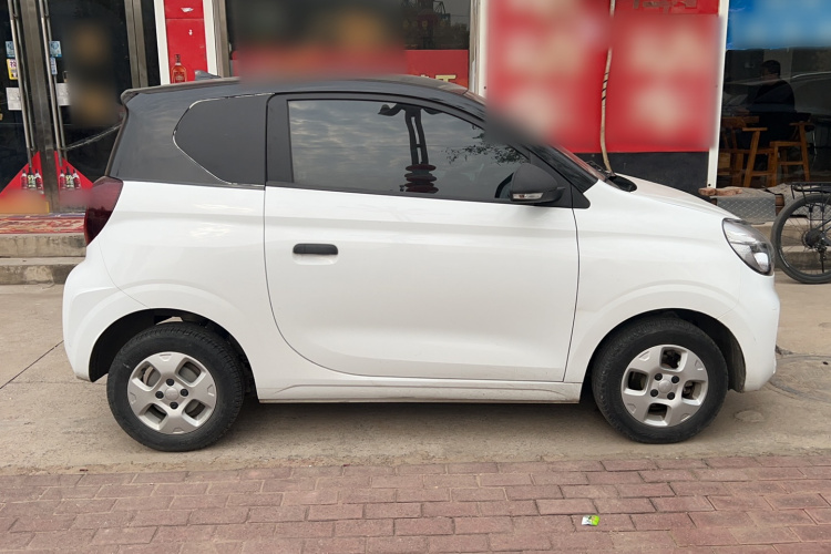 荣威 科莱威CLEVER 2021款 302km新四座超能版车身外观6002