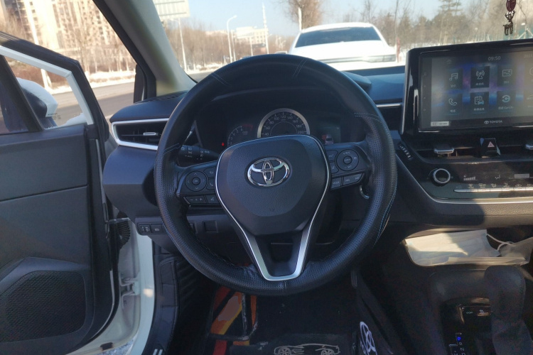 丰田 卡罗拉 2019款 1.2T S-CVT GL-i精英版中控内饰13