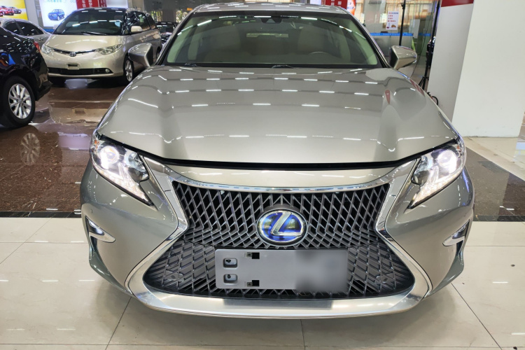 雷克萨斯ES 2015款 300h 舒适版车身外观6001