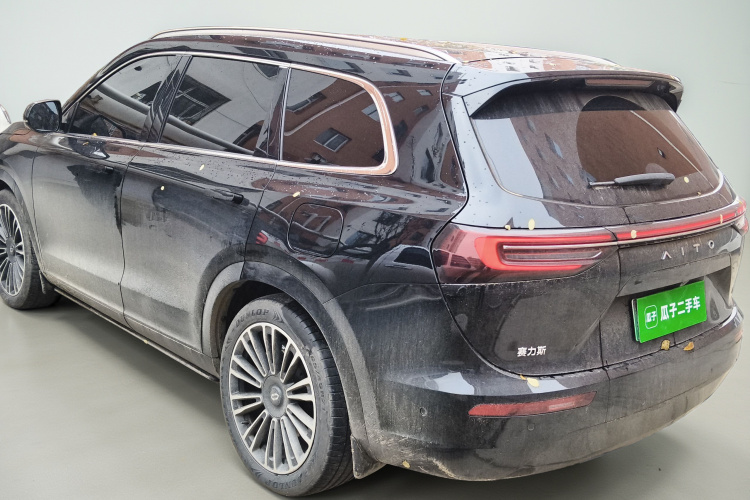 鸿蒙智行 问界M7 2024款 1.5T 后驱Plus版 5座车身外观5