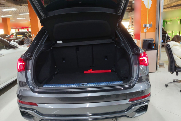 奥迪Q3 2024款 35 TFSI 时尚动感型局部细节23