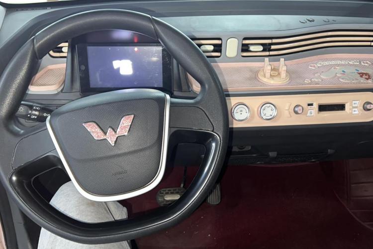 五菱汽车 宏光MINIEV 2021款 马卡龙臻享款 磷酸铁锂中控内饰7002