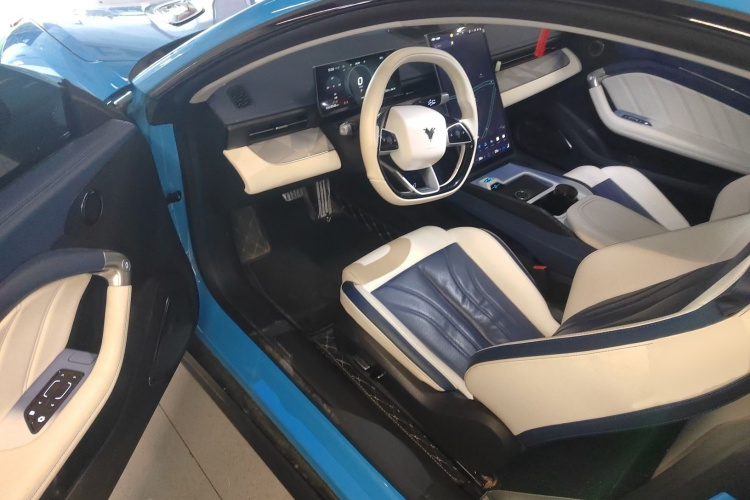 哪吒汽车 哪吒GT 2023款 560中控内饰7003