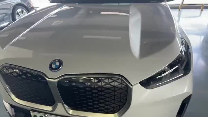 宝马iX1 2023款 xDrive30L X设计套装实拍1