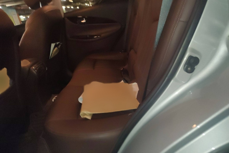 英菲尼迪EX 2011款 EX25 尊雅版中控内饰7004