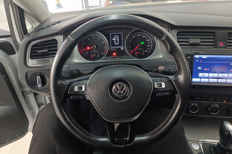 大众 高尔夫 2015款 1.4TSI 自动豪华型中控内饰13