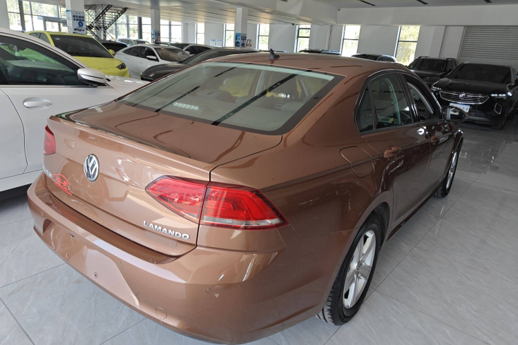 大众 凌渡 2015款 230TSI DSG风尚版车身外观6003