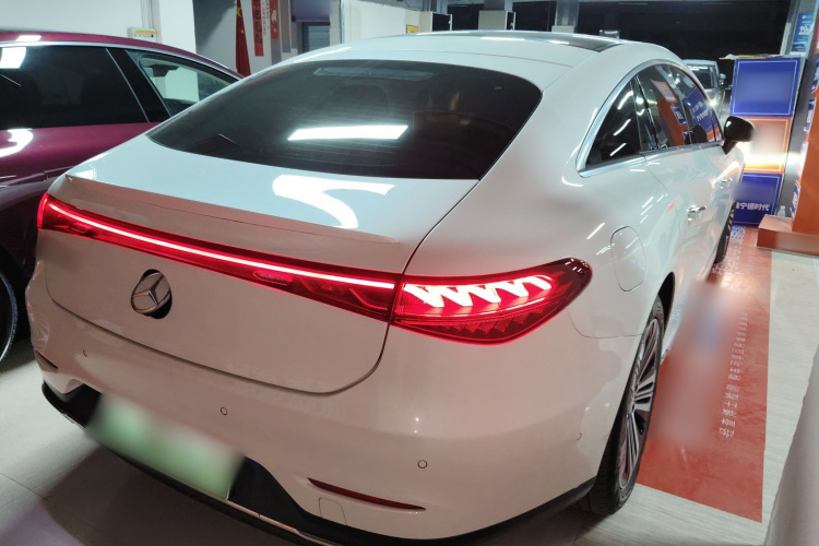 奔驰EQS 2022款 450+ 先锋版车身外观6005