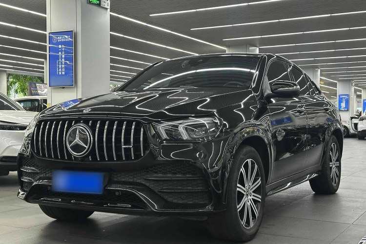 奔驰GLE轿跑 2020款 GLE 350 4MATIC 轿跑SUV 豪华型车身外观1