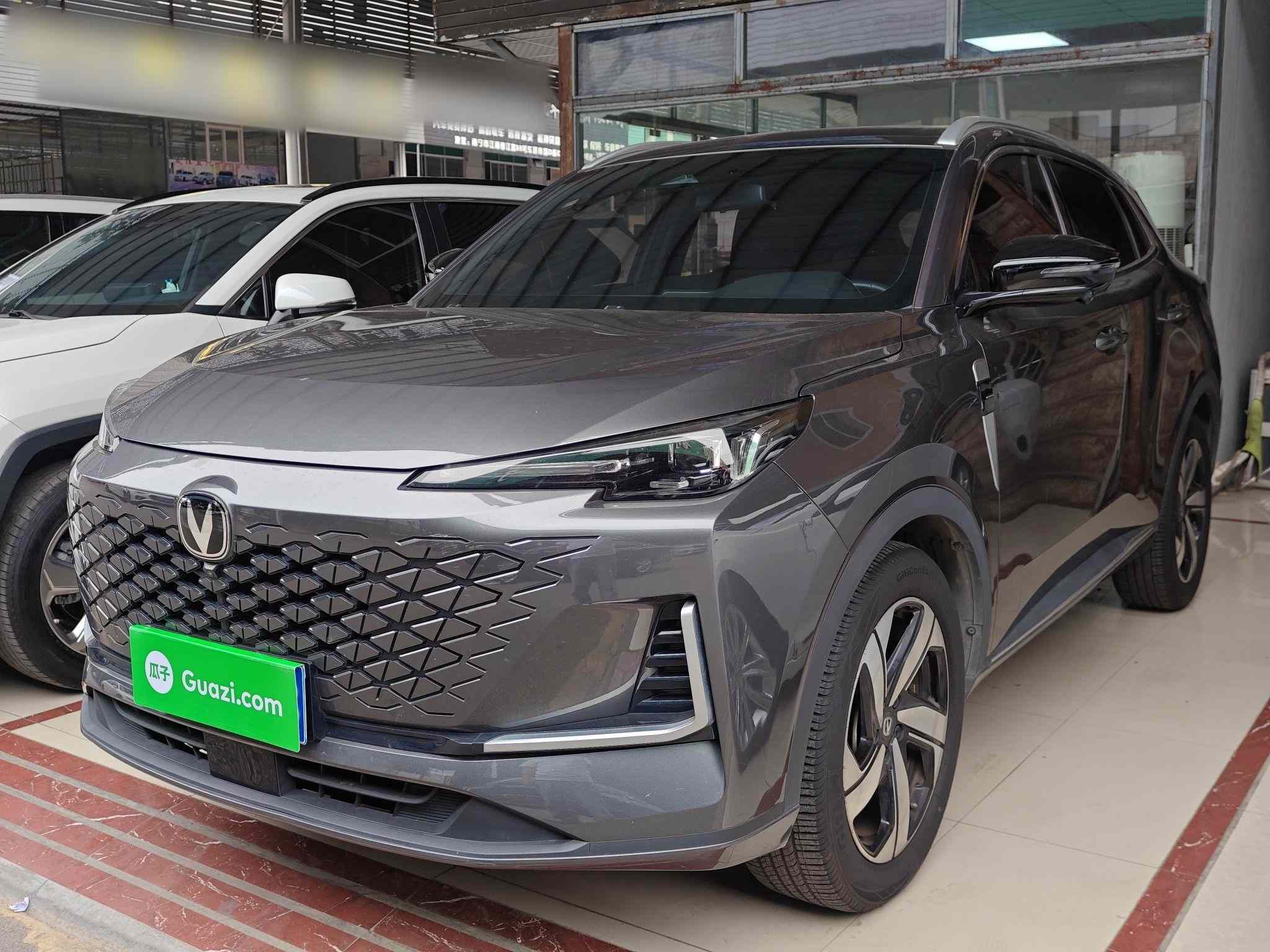 长安CS55PLUS 2024款 第三代 1.5T DCT尊贵型(2)