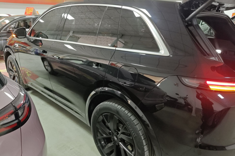 理想汽车 理想L7 2023款 Air车身外观4