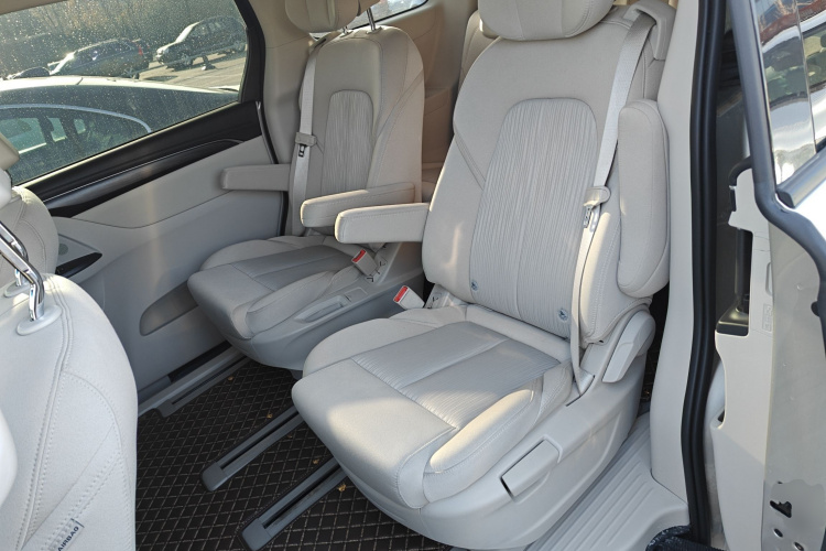 别克GL8 2022款 ES陆尊 653T 舒适型中控内饰7004