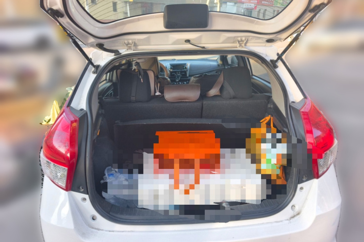 丰田 YARiS L 致炫 2014款 1.3E 手动魅动版中控内饰23