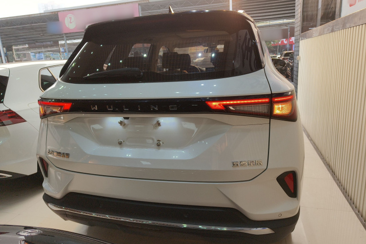 五菱汽车 五菱星辰 2021款 1.5T CVT星曜版车身外观6004