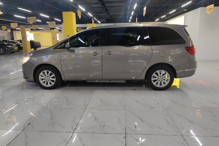 别克GL8 2018款 28T 舒适型 国VI车身外观4