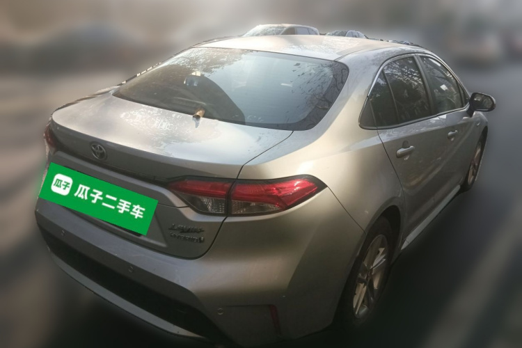 丰田 雷凌 2022款 双擎 1.8H E-CVT豪华版车身外观7