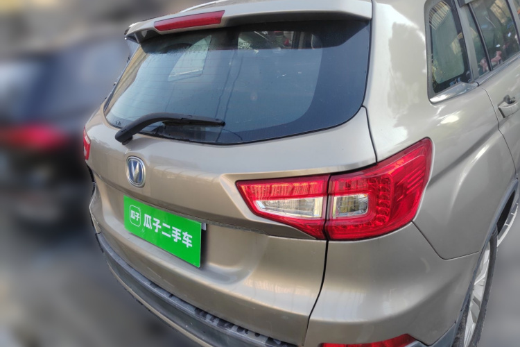 长安CS75 2014款 2.0L 手动豪华型 国V车身外观6004