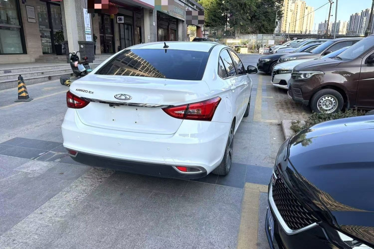 奇瑞 艾瑞泽5 2019款 1.5L 手动乐活版 国V车身外观7