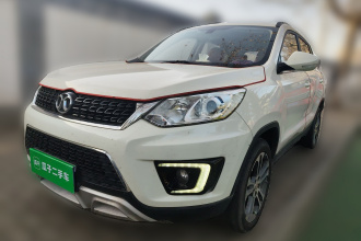 北京汽车 绅宝X35 2016款 1.5L 自动尊贵版