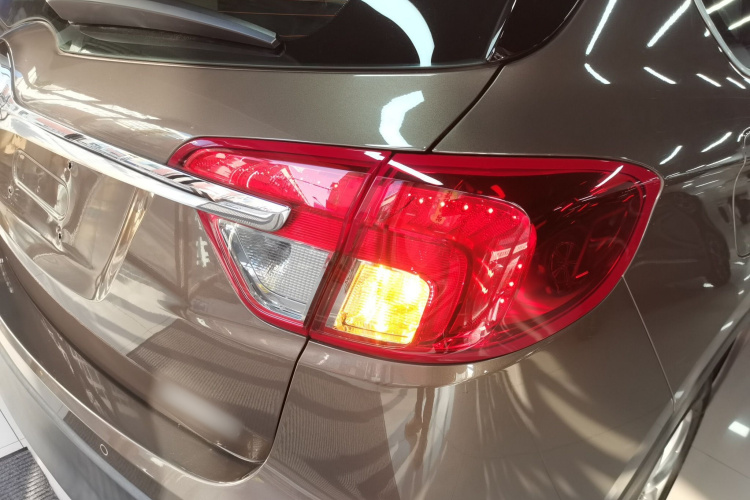 别克 昂科威 2016款 28T 四驱豪华型车身外观9