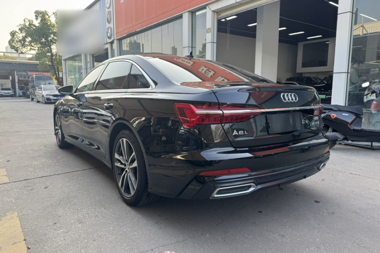 奥迪A6L 2019款 45 TFSI 臻选动感型车身外观6001
